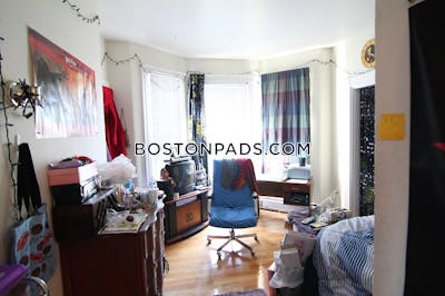 Cambridge Apartment for rent 3 Bedrooms 1 Bath  Central Square/cambridgeport - $4,600 No Fee