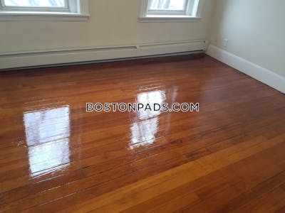 Cambridge 3 Beds 1 Bath  East Cambridge - $3,200 No Fee