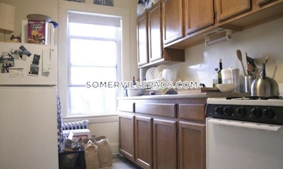 Somerville 1 Bed 1 Bath SOMERVILLE  Winter Hill - $2,400 No Fee